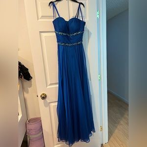 Strapless Evening Gown / Prom Dress Size 8  La Femme Brand